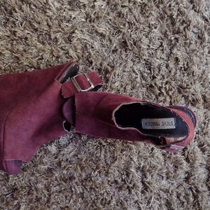 Woman's Steve Madden Suede Wedges